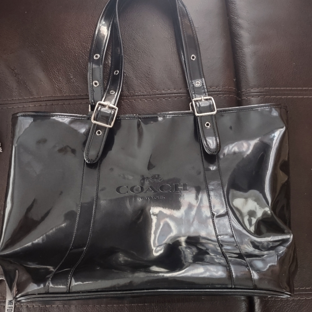 Large Coach shiny leather bag